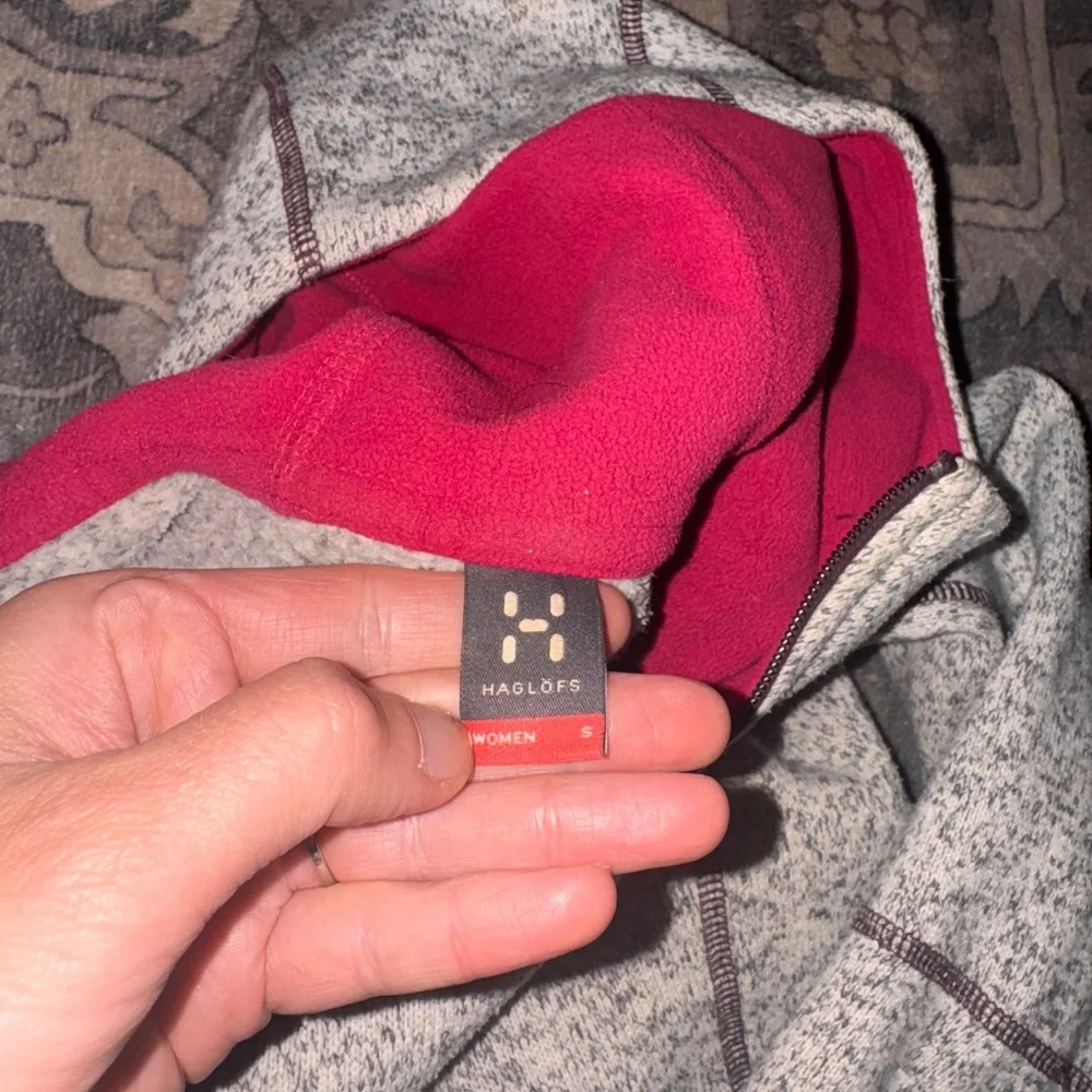 Haglofs Womens Swook Fleece full zip size small Gray Hooded Jacket  cozy and sty